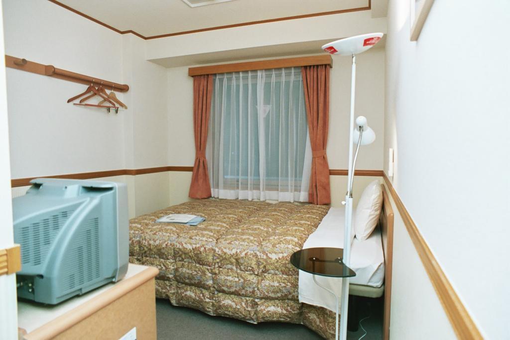 Toyoko Inn Yokohama Minatomirai-Sen Nihon-Odori Ekimae Kamer foto